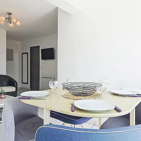 Le Victoria-10 By Interhome *